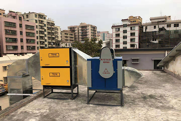 餐飲業(yè)為什么要安裝油煙凈化器 餐飲業(yè)為什么要安裝油煙凈化器
